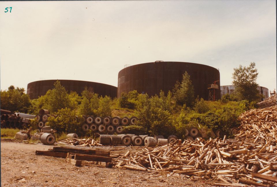 The Oil Reservoirs, Collection Boréalis, 2014.1636.057