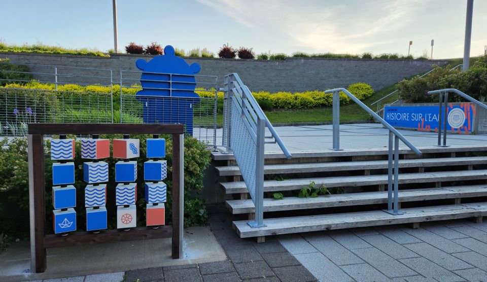 Trouvez les paires! Un jeu pour enfants à votre disposition à l'esplanade.